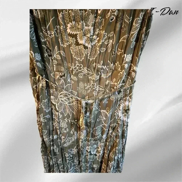 ~S. Oliver~ Crinkle Dress - Small - Picture 4 of 5